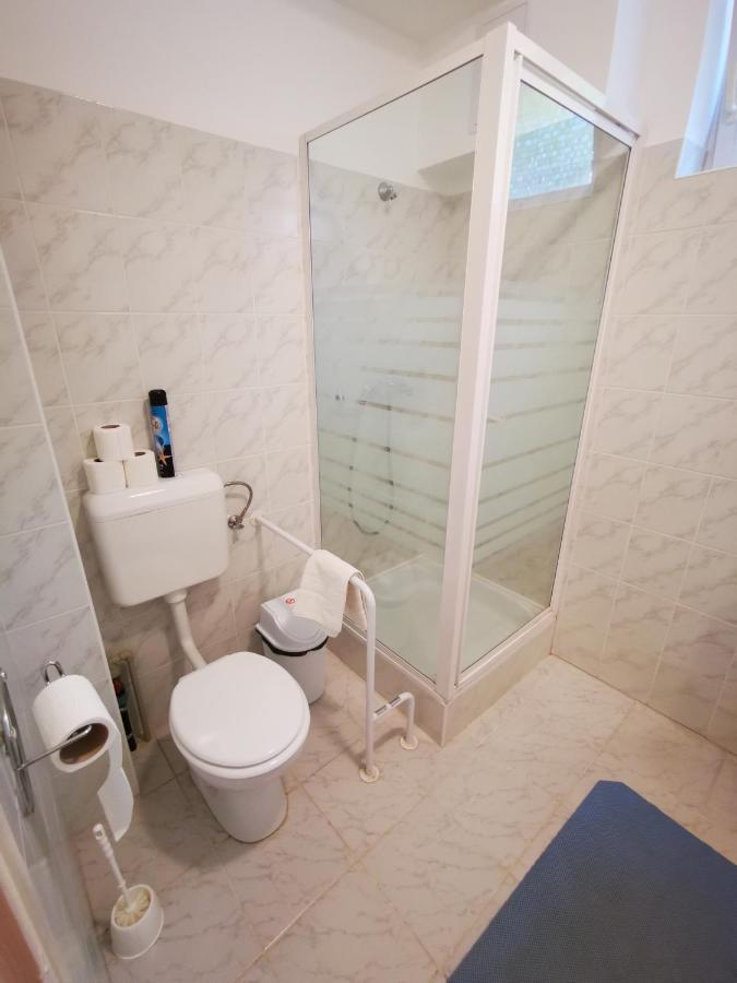 Mate Apartman Gyula Exterior foto